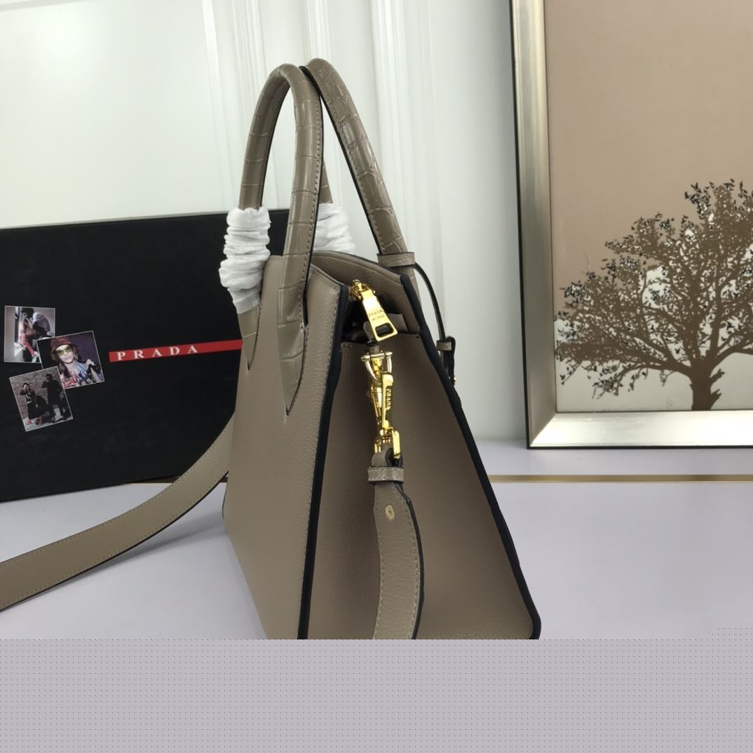 Pra*a top handle bags